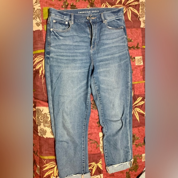 Size 10. Used & in good condition. High-waisted mom jeans. - Picture 1 of 2